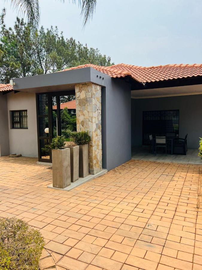 Ultimate Sky _ 2 Bedroom Villa Pretoria-Noord Buitenkant foto